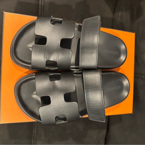 Hermès Chypre Black Sandals 36 - Picture 2 of 5